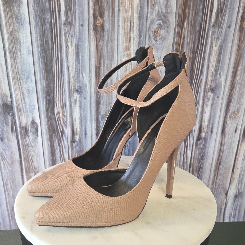 Charlotte Russe Nude Ankle Strap Heels Size 9